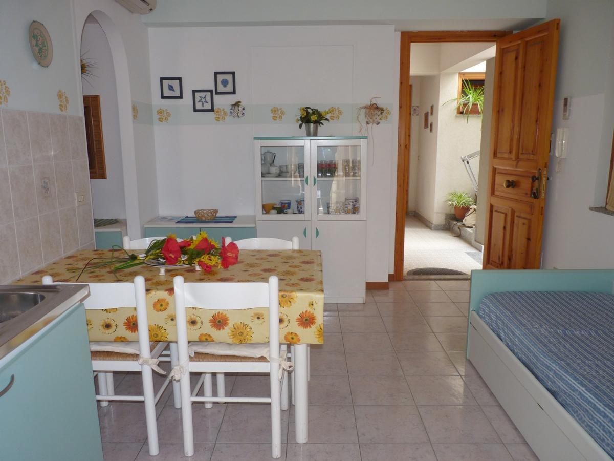 Claudia - Case Vacanze A Canneto Spiaggia Luaran gambar