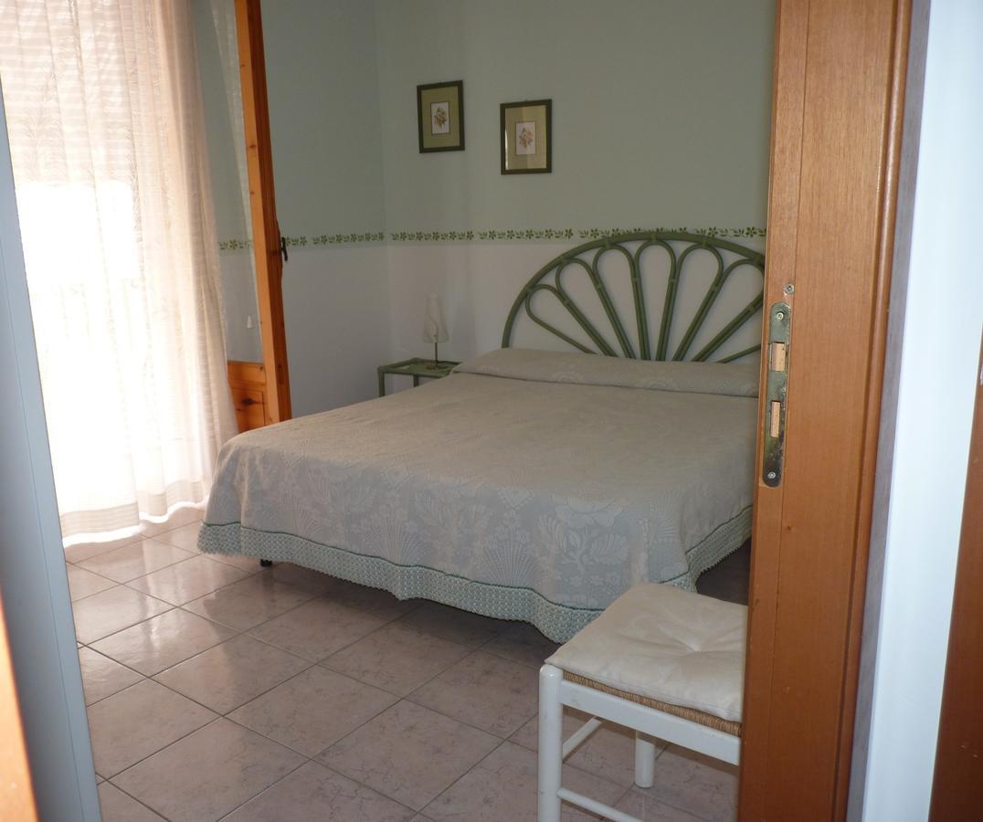 Claudia - Case Vacanze A Canneto Spiaggia Luaran gambar