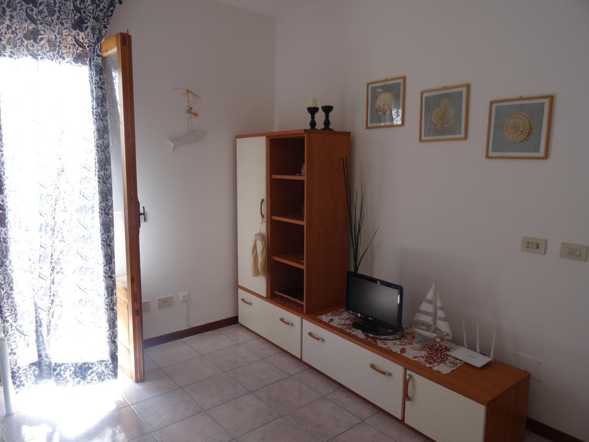 Claudia - Case Vacanze A Canneto Spiaggia Luaran gambar